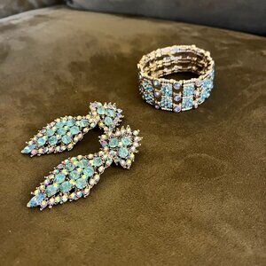 Vintage Iridescent Aurora Borealis Bracelet and Matching Clip-On Earrings